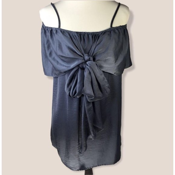 Cold Off-Shoulder Top NWT - Picture 2 of 9